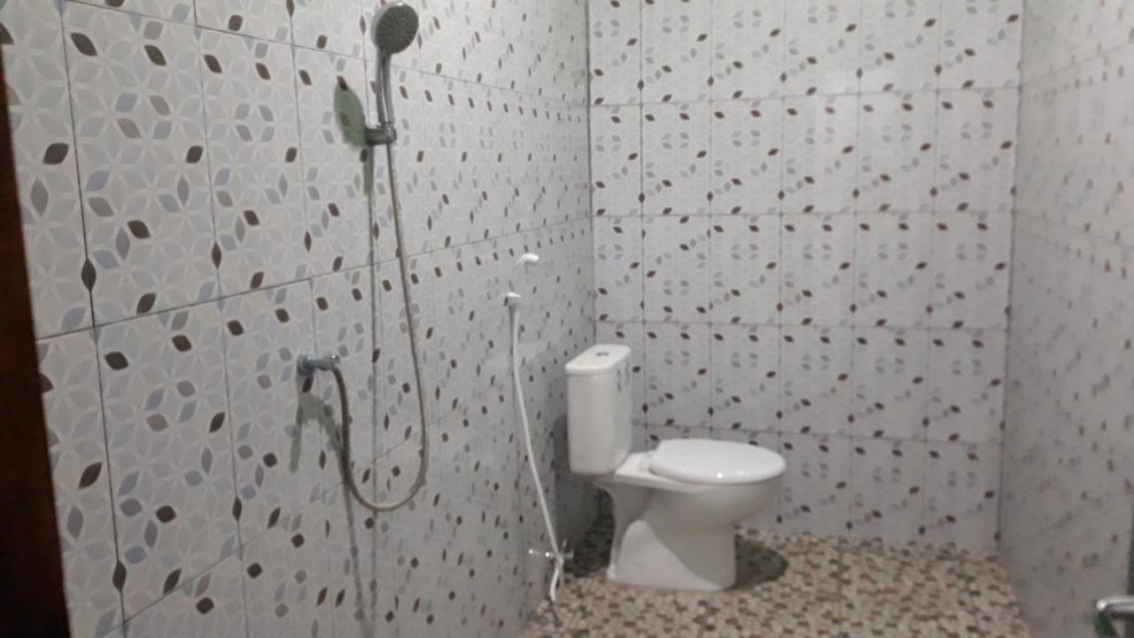 Mandalika Homestay Kuta  Kültér fotó